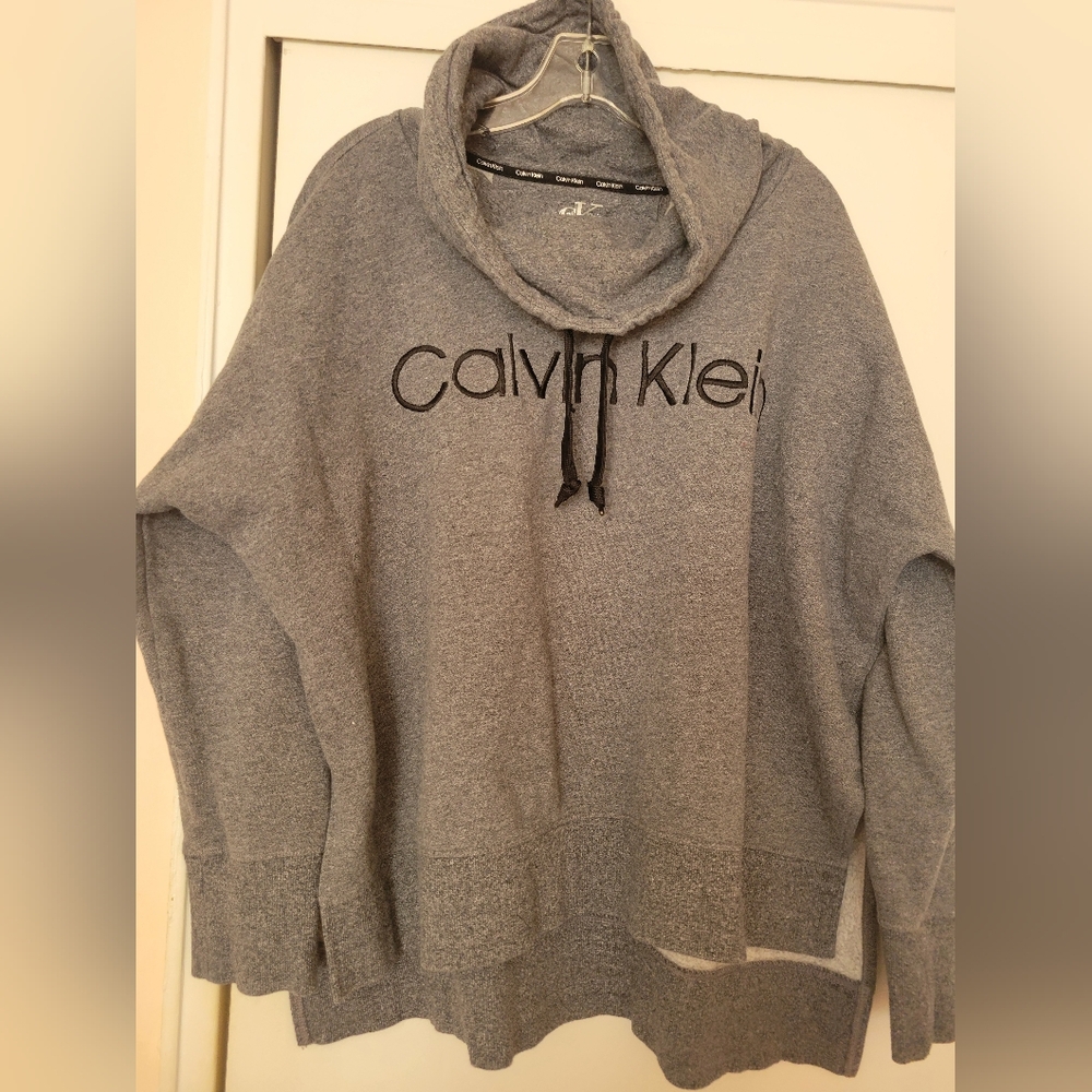 Calvin Klein hoodie with Funnel Neck XXL.